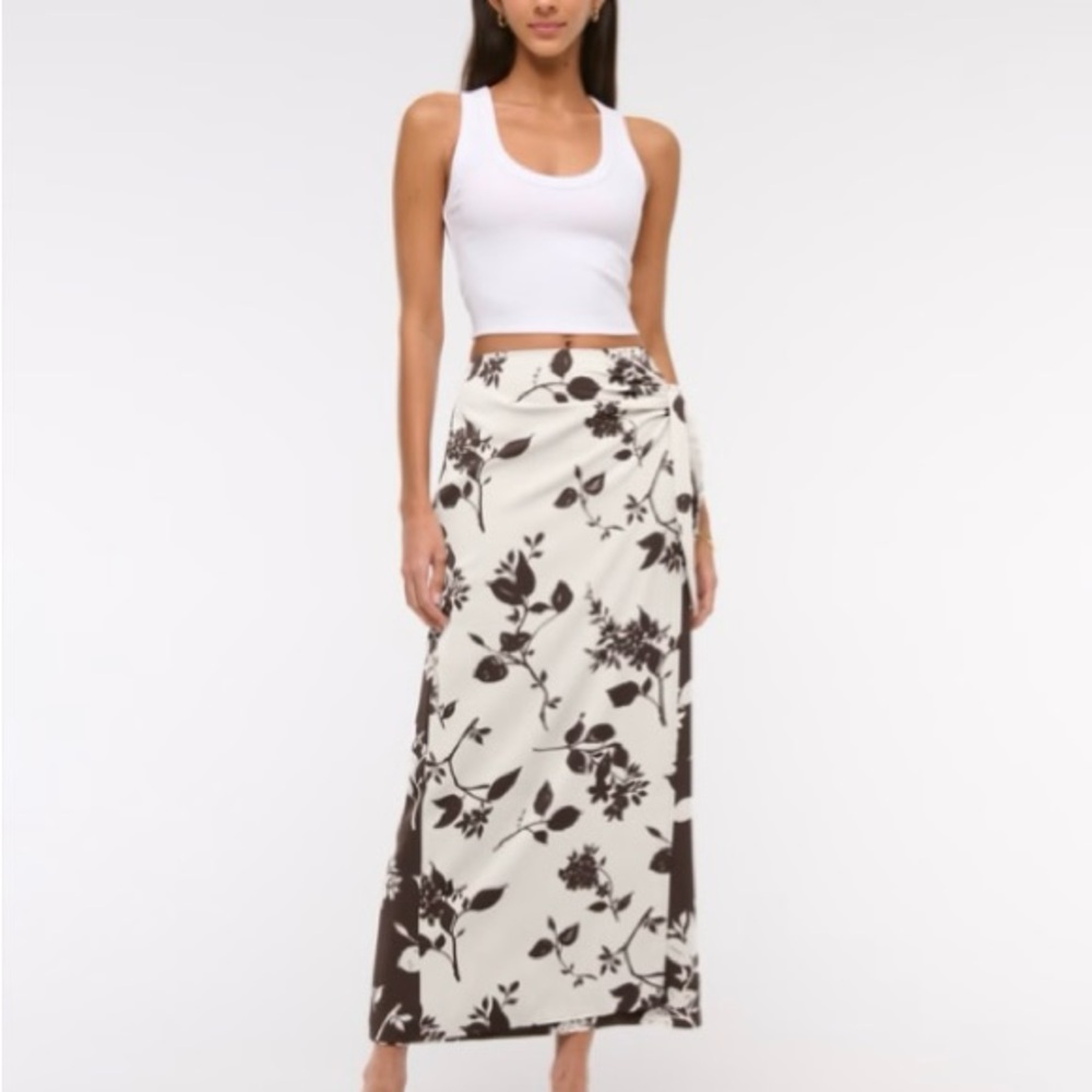 SOLD! Abercrombie & Fitch Mid-rise Spring Faux Wrap Skirt, XS
